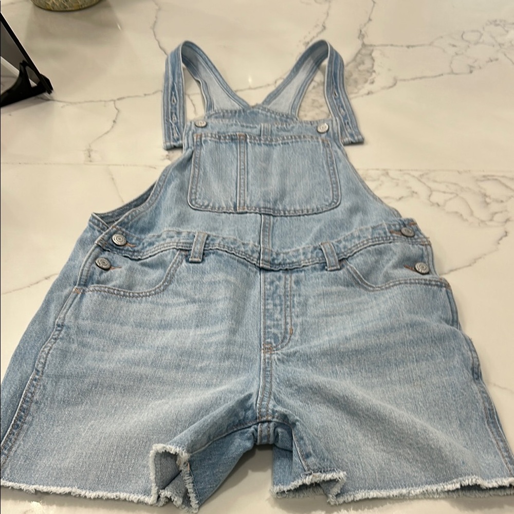 Old Navy Faded Overall Shorts. Frayed‎ Hem Kids Shorts. XL (14-16)